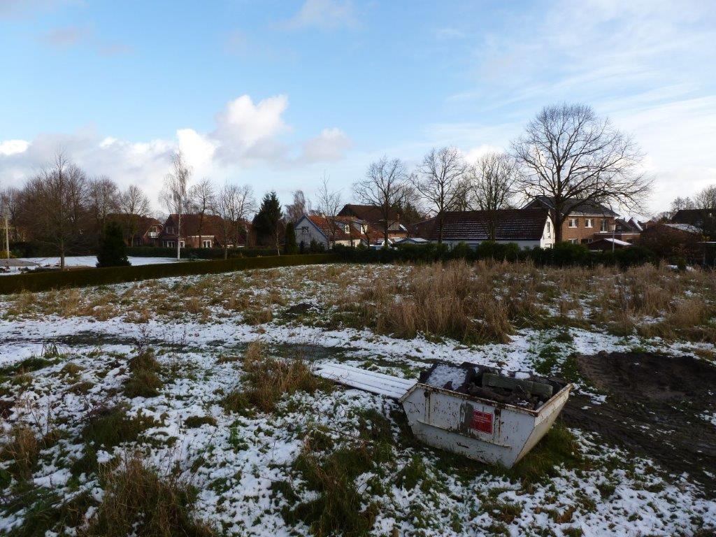 Die unbearbeitete Fläche zum Jahreswechsel 2017/2018 Die unbearbeitete Fläche zum Jahreswechsel 2017/2018